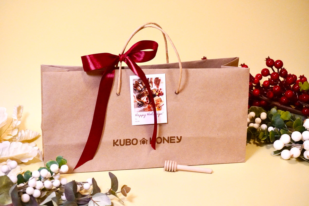Extra Gift Packaging – Small dipper, in Kubo Honey holiday packaging